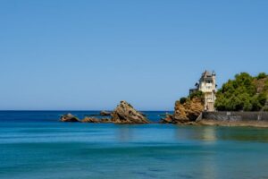 Nouvelle-Aquitaine: tra grandi vini, oceano e montagne
